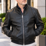 Ritratto-urbano-con-bomber-in-pelle